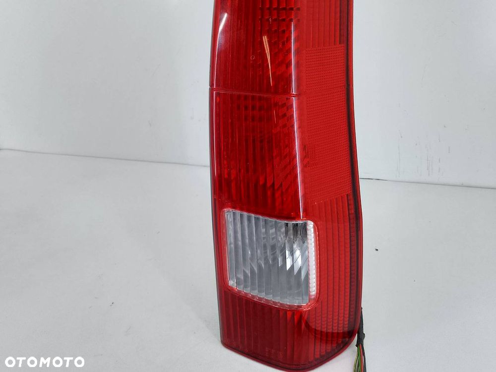 LAMPA TYLNA PRAWA HONDA CR-V II 3350A-SCA-G000 2VP238014-02 - 6
