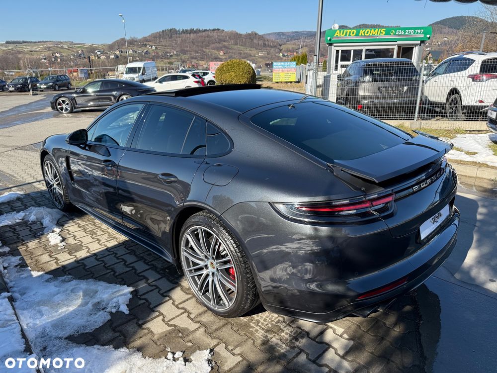 Porsche Panamera - 5