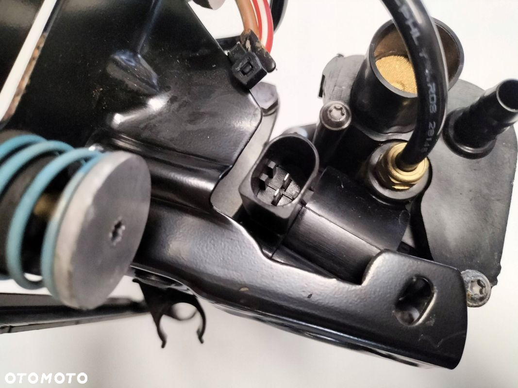 KOMPRESOR POMPA ZAWIESZENIA BMW F07 F10 F11 6875176 - 6