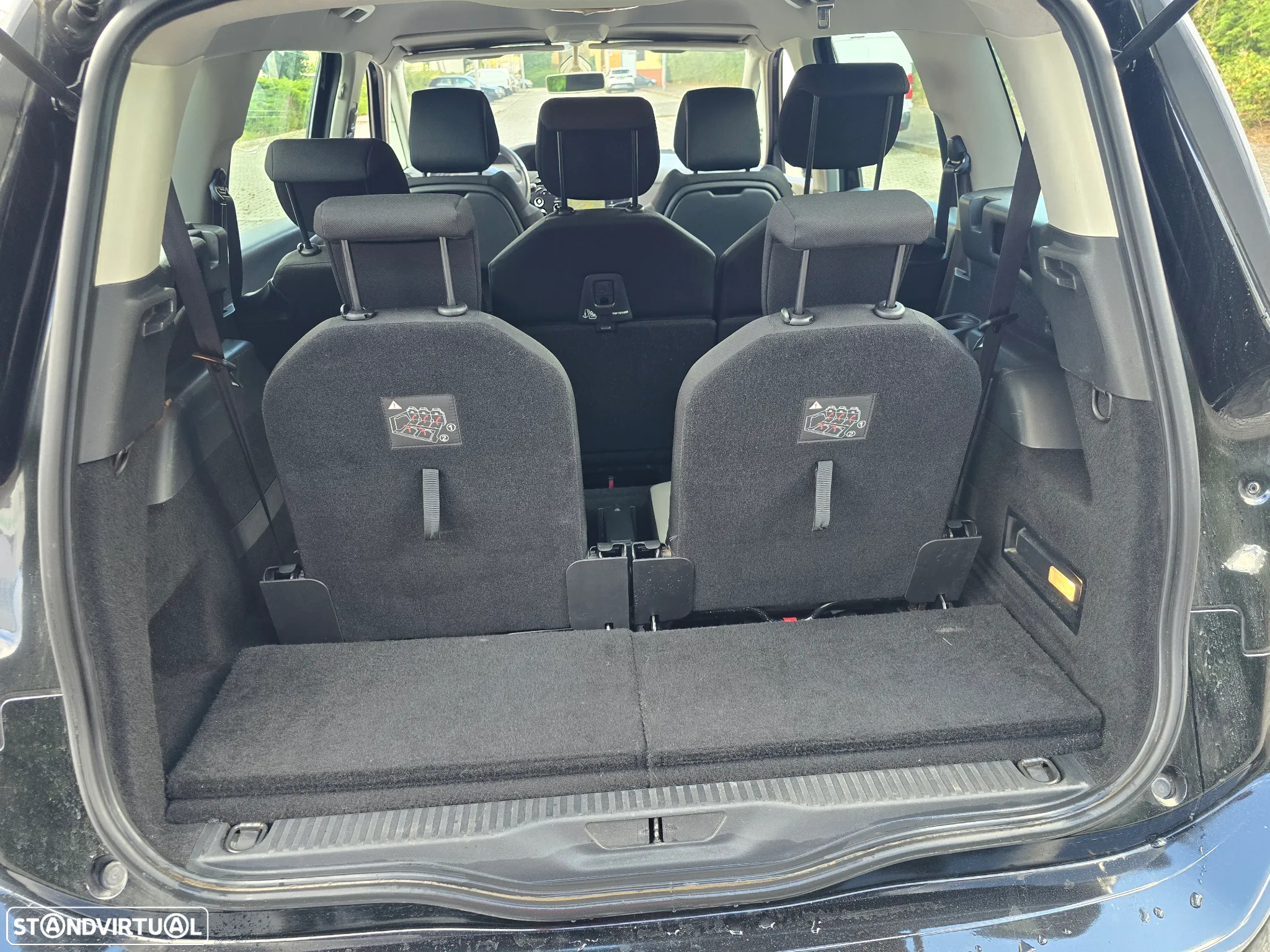 Citroën C4 Grand Picasso 1.6 e-HDi Exclusive - 4