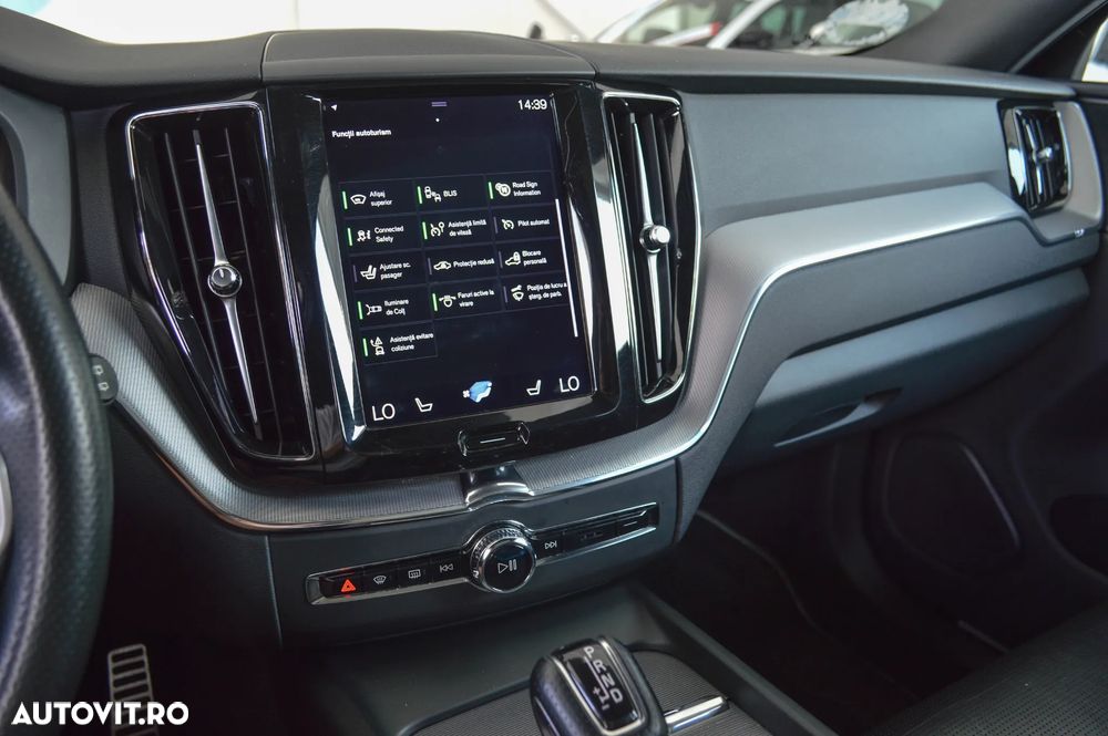 Volvo XC 60 D4 AWD R-Design - 9