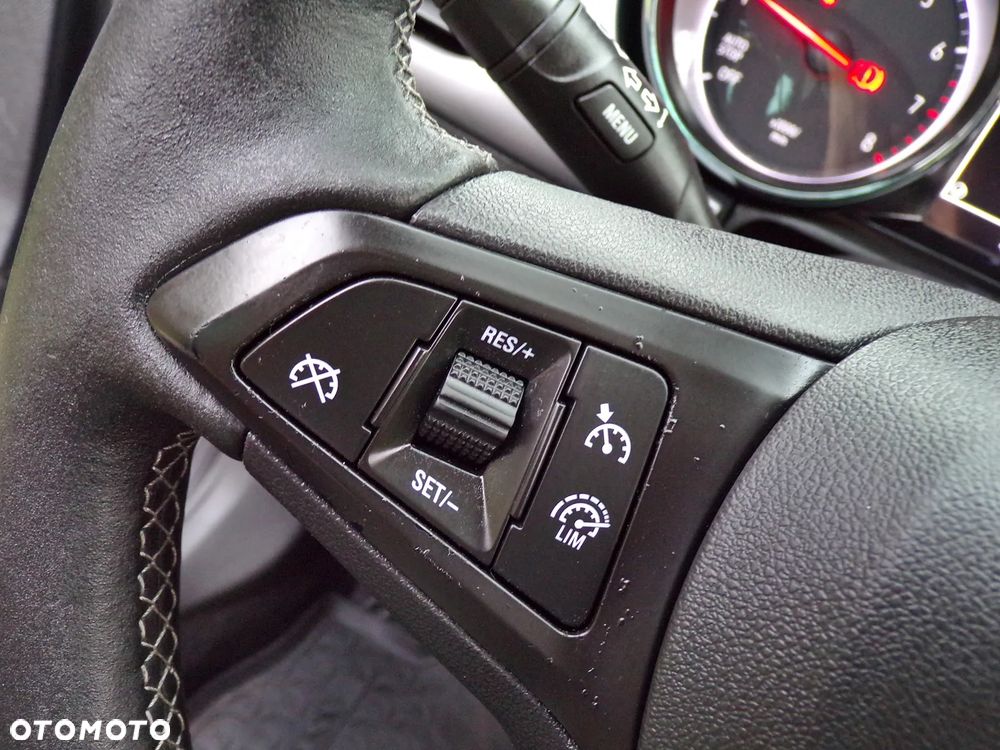 Opel Astra 1.0 Turbo Start/Stop Dynamic - 20