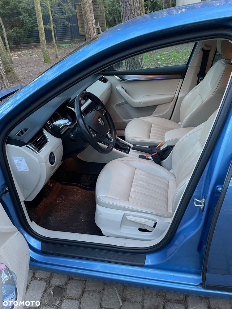 Skoda Octavia 2.0 TDI SCR Style DSG - 6