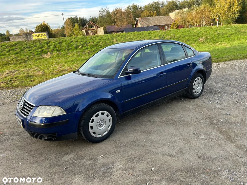 Volkswagen Passat 1.9 TDI Comfortline - 1