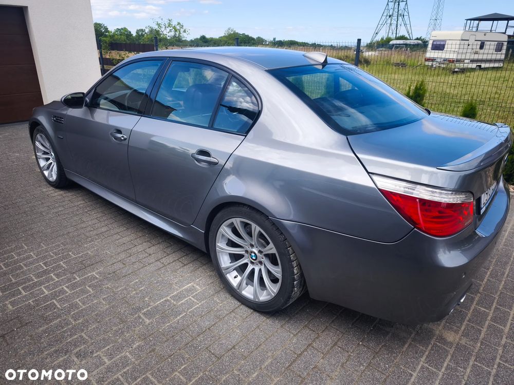 BMW M5 - 4