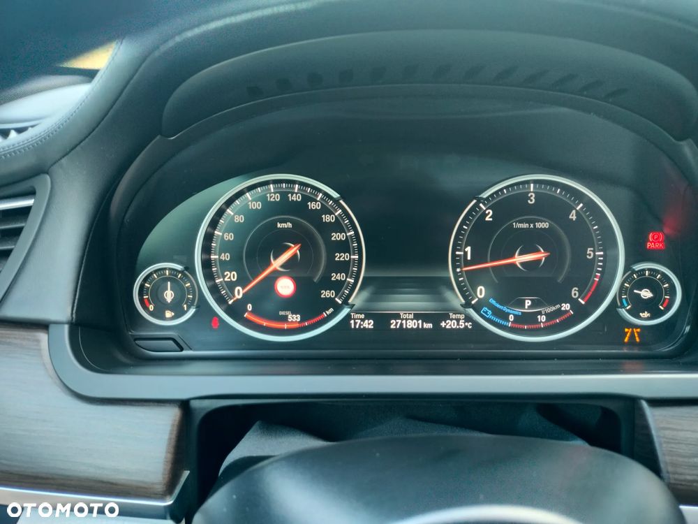 BMW Seria 7 740d - 13
