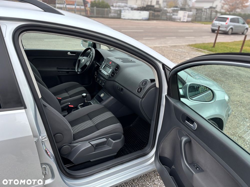 Volkswagen Golf Plus - 9