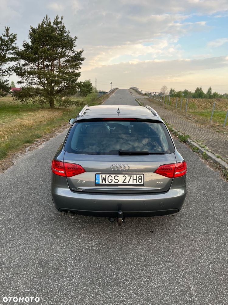 Audi A4 Avant 2.0 TDI - 4