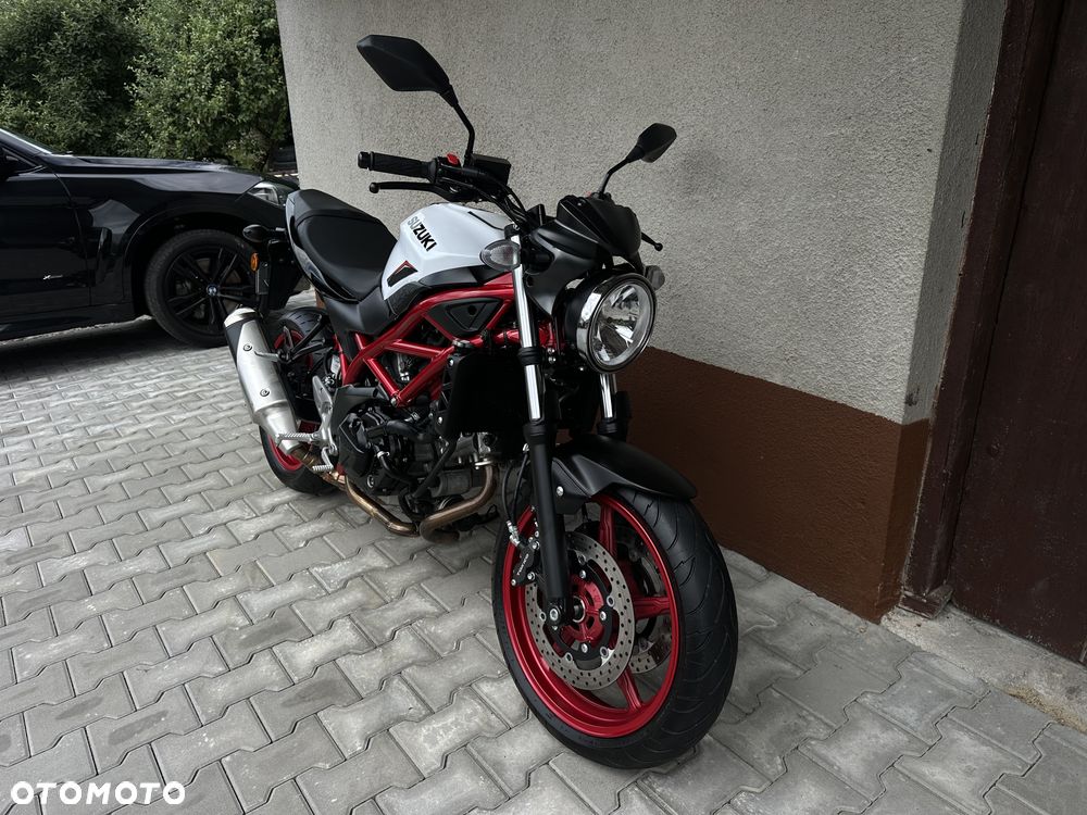 Suzuki SV - 9