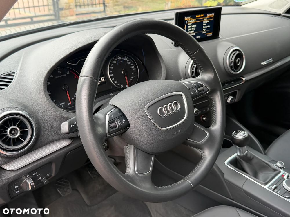 Audi A3 Sportback 1.8 TFSI Ambiente - 20