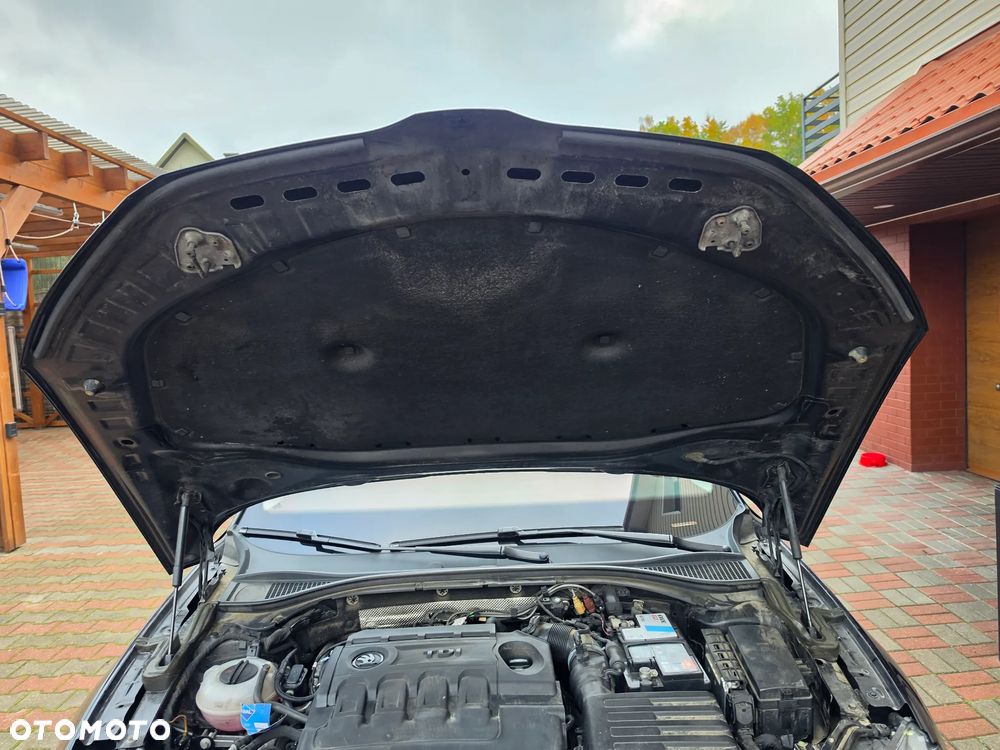 Skoda Superb 2.0 TDI DSG Premium Edition - 12