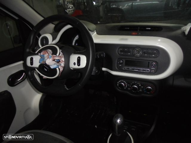 Carro MOT: H4D400 CXVEL:  JE3006 RENAULT TWINGO 3 FASE 1 2018 1.0I 71CV 5P BRANCO GASOLINA - 9
