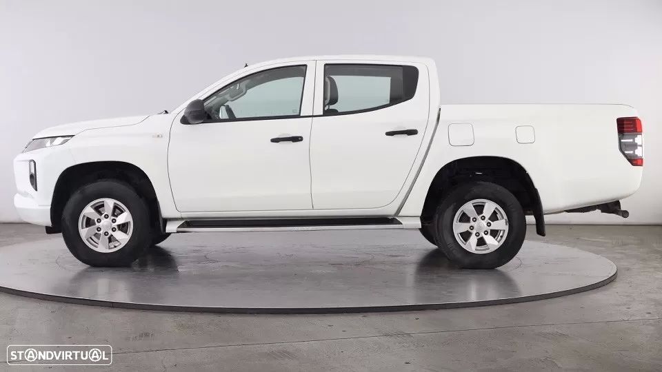 Mitsubishi L200 2.3 DI-D Strakar Space Cab Intense 4WD - 9