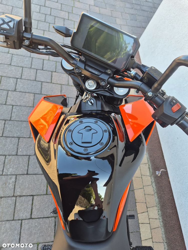 KTM Duke - 18
