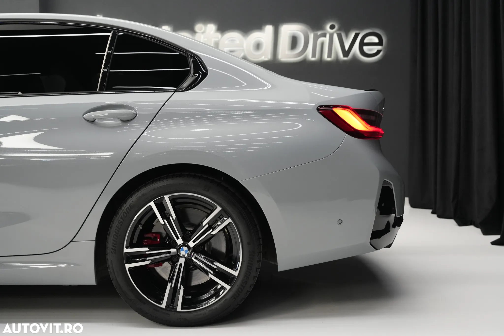 BMW Seria 3 320i xDrive AT - 9
