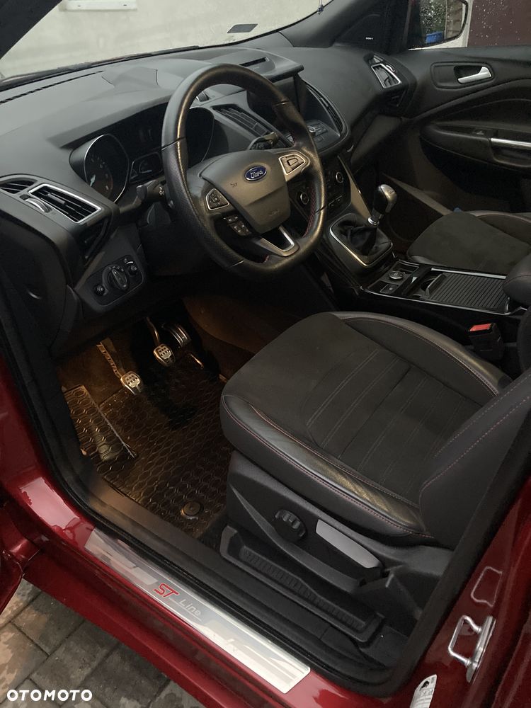 Ford Kuga - 4