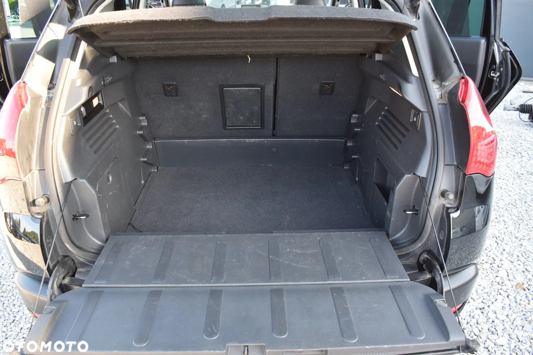 Peugeot 3008 1.6 HDi Premium - 17