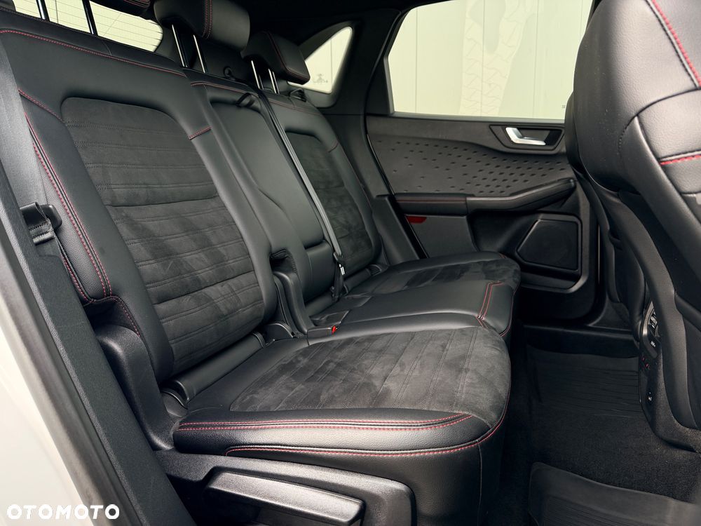 Ford Kuga 2.0 EcoBlue Hybrid ST-LINE - 33