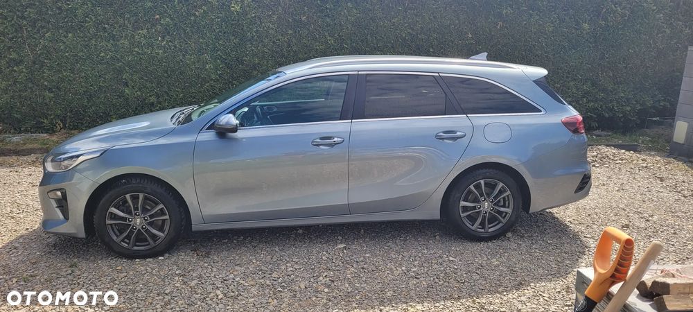 Kia Ceed 1.6 CRDi SCR L Business Line - 9
