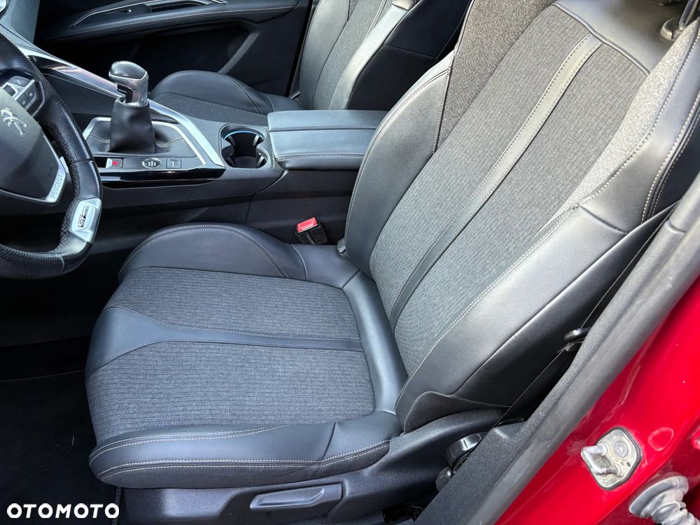 Peugeot 3008 1.5 BlueHDi GT S&S - 13
