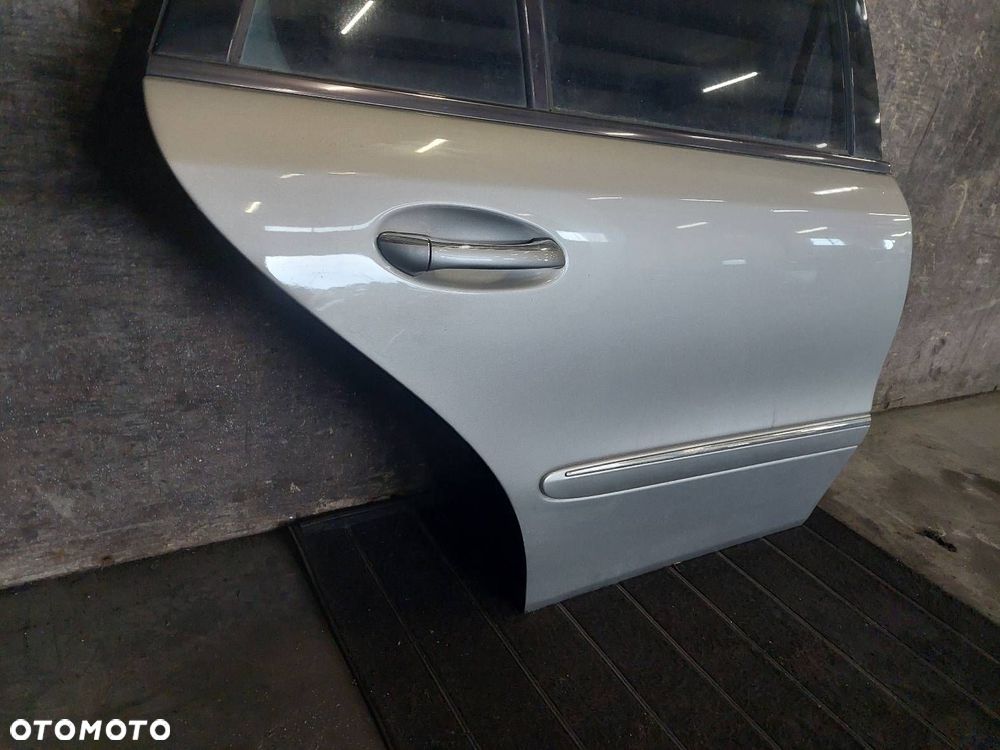 DRZWI KOMPLETNE PRAWY TYŁ MERCEDES-BENZ W211 E KLASA KOMBI - 3