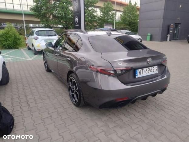 Alfa Romeo Giulia - 2