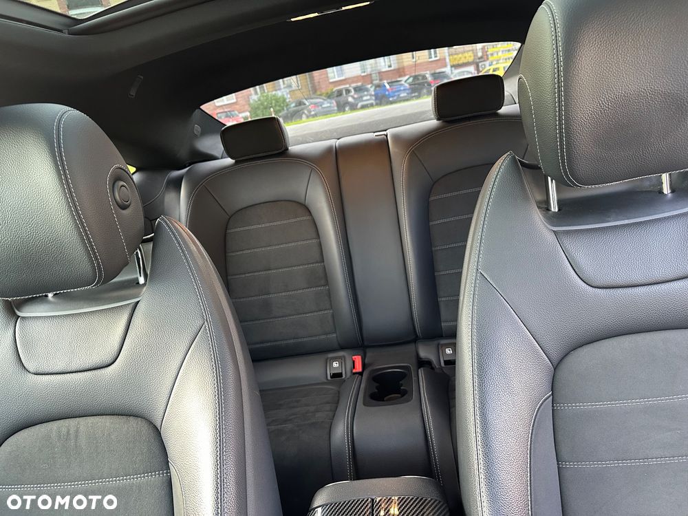 Mercedes-Benz Klasa C 220 d 4Matic 9G-TRONIC AMG Line - 12