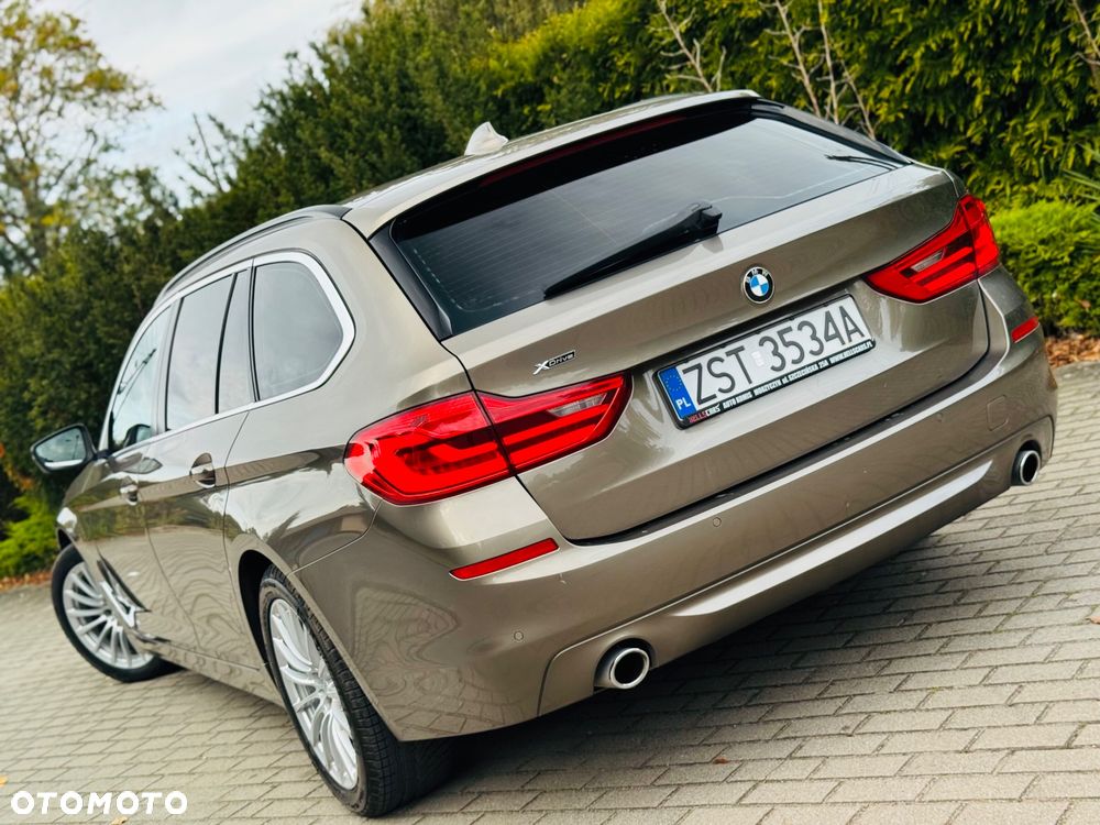 BMW Seria 5 520d xDrive Touring - 32