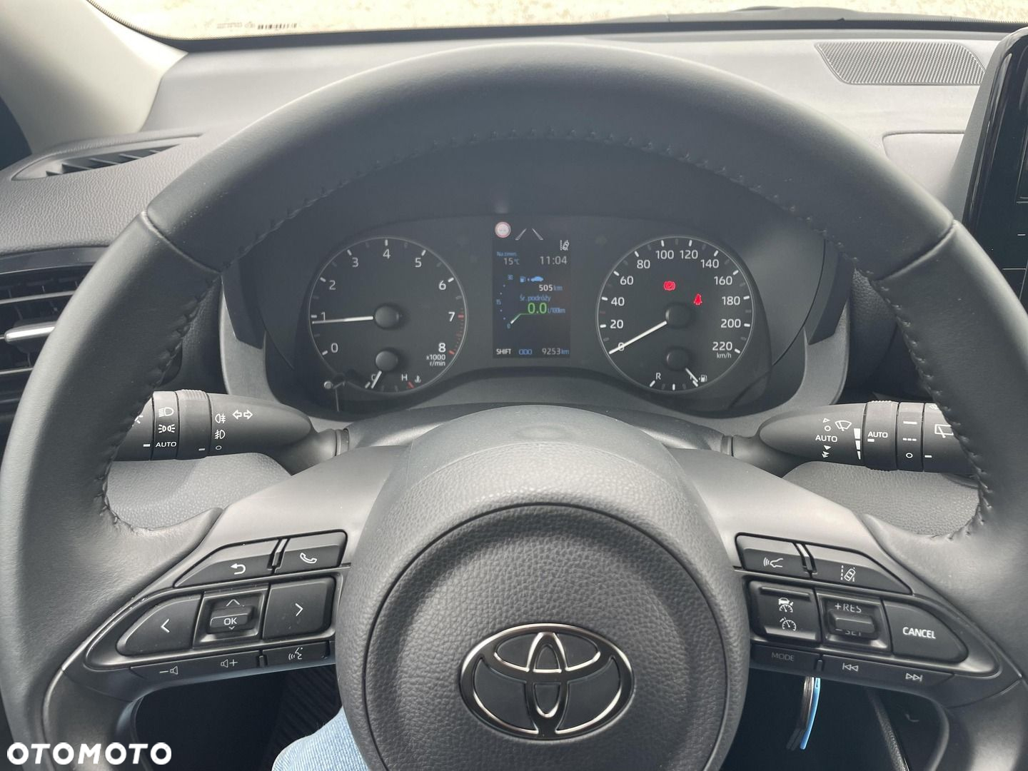 Toyota Yaris 1.5 Style - 13