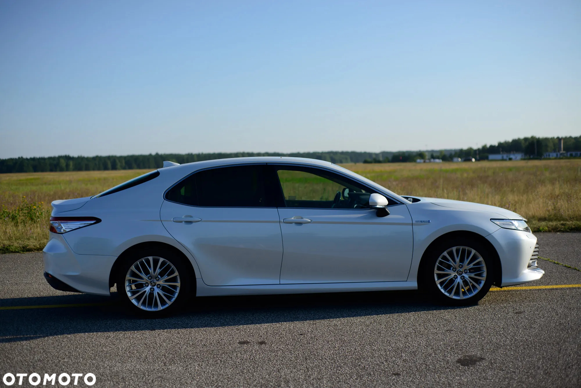 Toyota Camry 2.5 Hybrid Executive CVT - 11