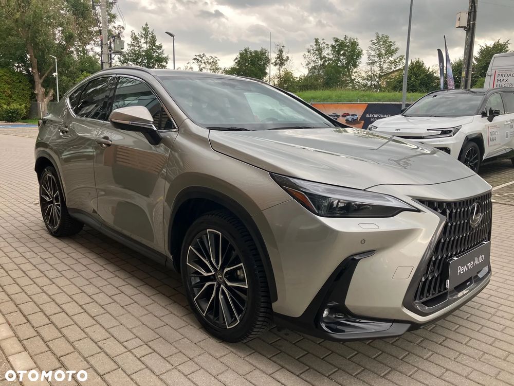 Lexus NX 450h+ Omotenashi AWD - 12