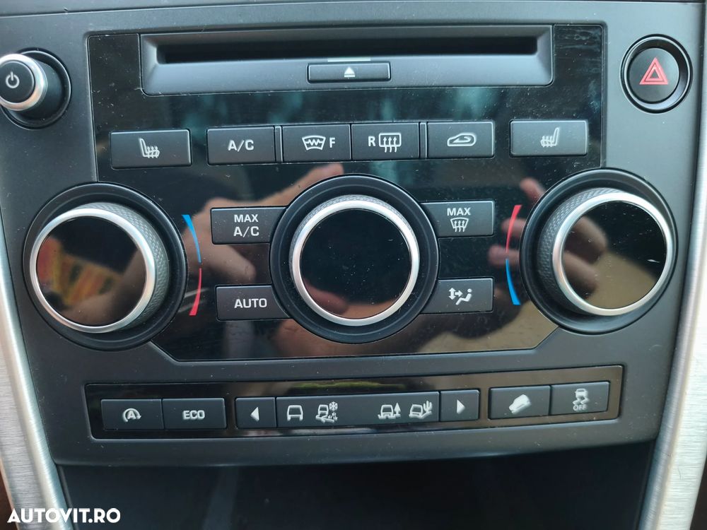 Land Rover Discovery Sport - 12