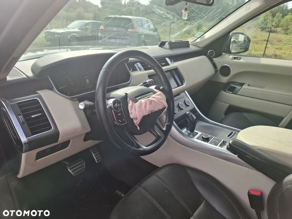 Land Rover Range Rover Sport TDV6 HSE Dynamic - 10