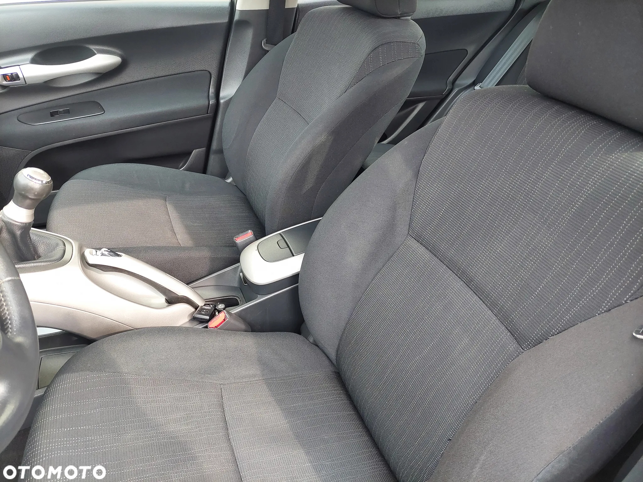 Toyota Auris 1.6 VVT-i Prestige - 31