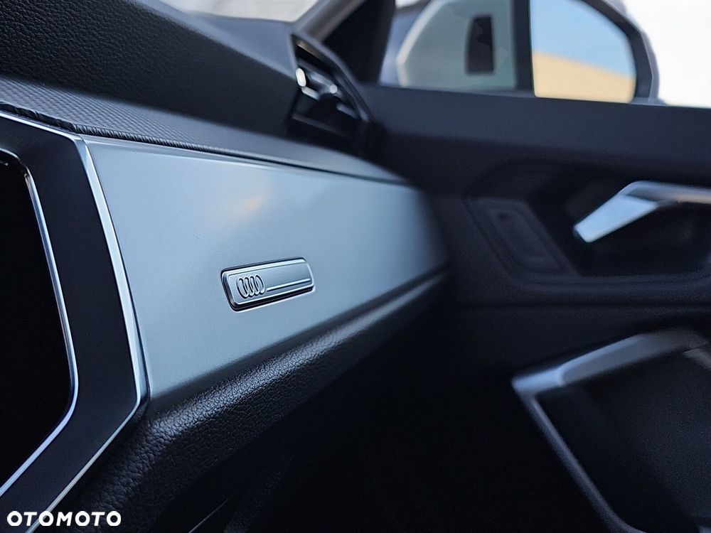 Audi Q3 Sportback - 18