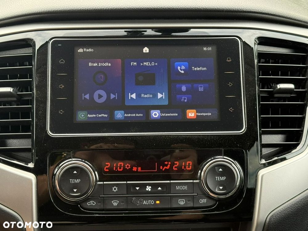 Mitsubishi L200 2.2 d DC Instyle Plus - 29
