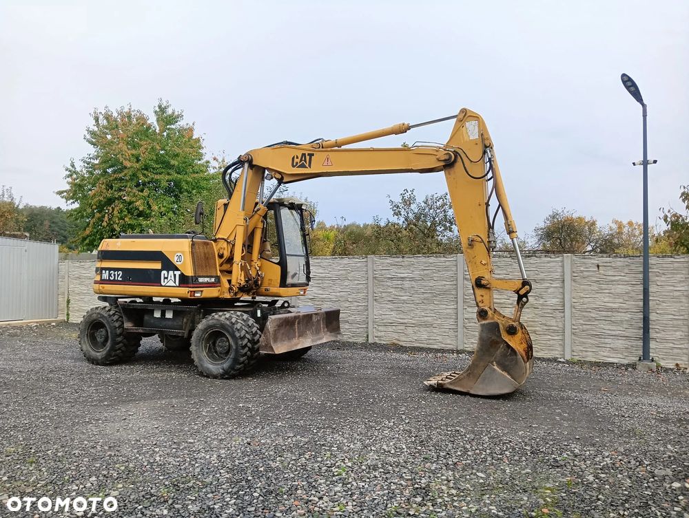 Caterpillar M312 - 3