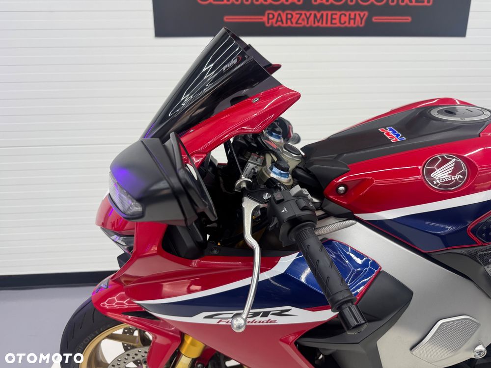 Honda CBR - 33
