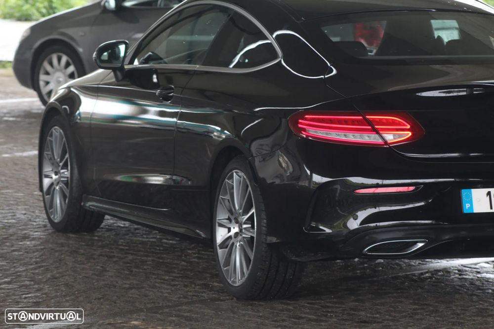 Mercedes-Benz C 220 d Cabrio AMG Line - 12