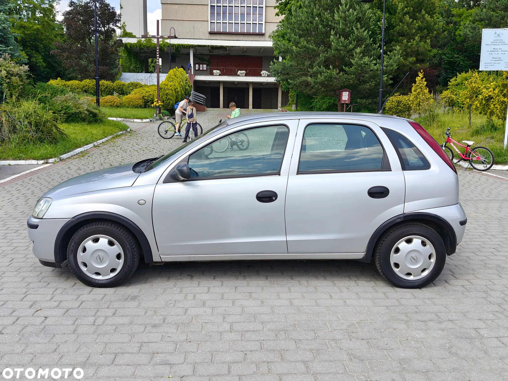 Opel Corsa 1.2 16V Cosmo - 4