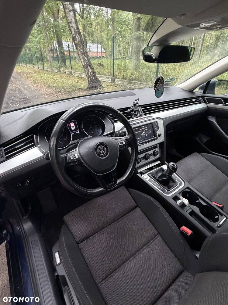 Volkswagen Passat 1.8 TSI BMT Comfortline - 18