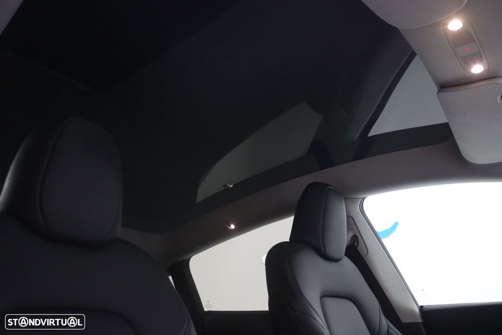 Tesla Model Y Performance Tração Integral - 15