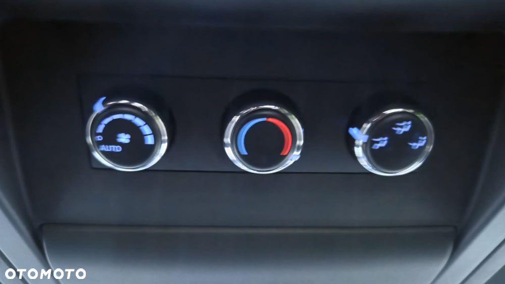 Dodge Grand Caravan - 31