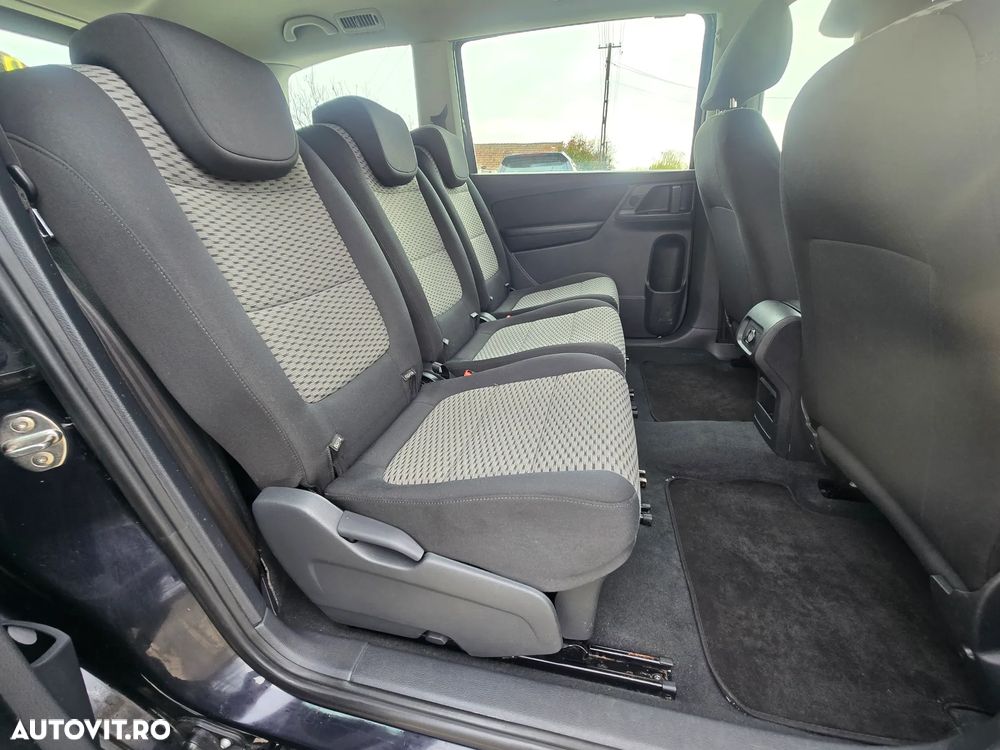 Volkswagen Sharan - 9