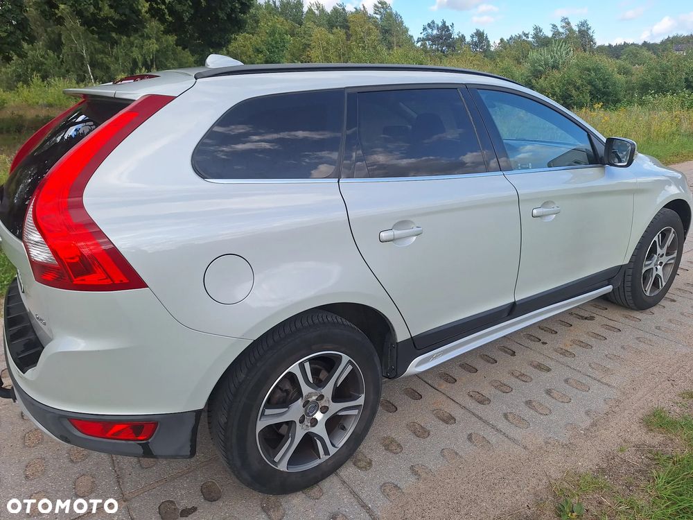 Volvo XC 60 2.4D Momentum - 4