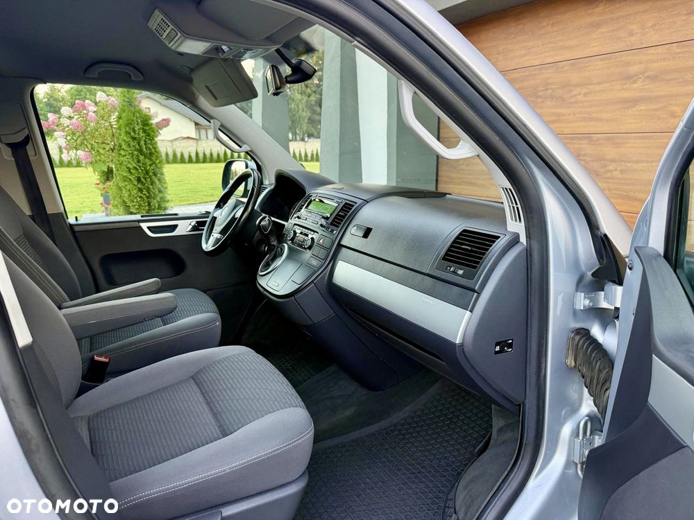 Volkswagen Multivan - 20