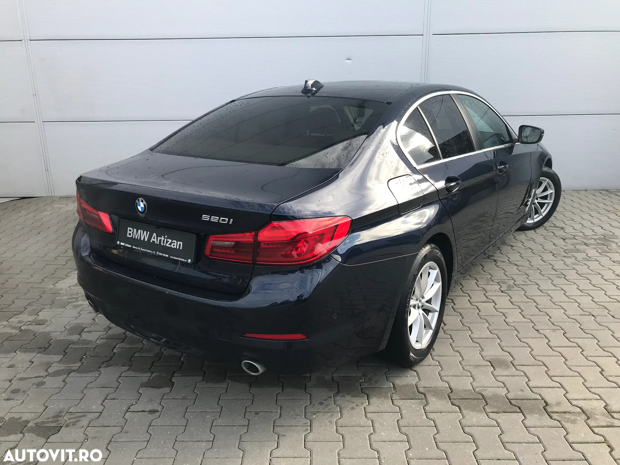 BMW Seria 5 520i Aut. - 2