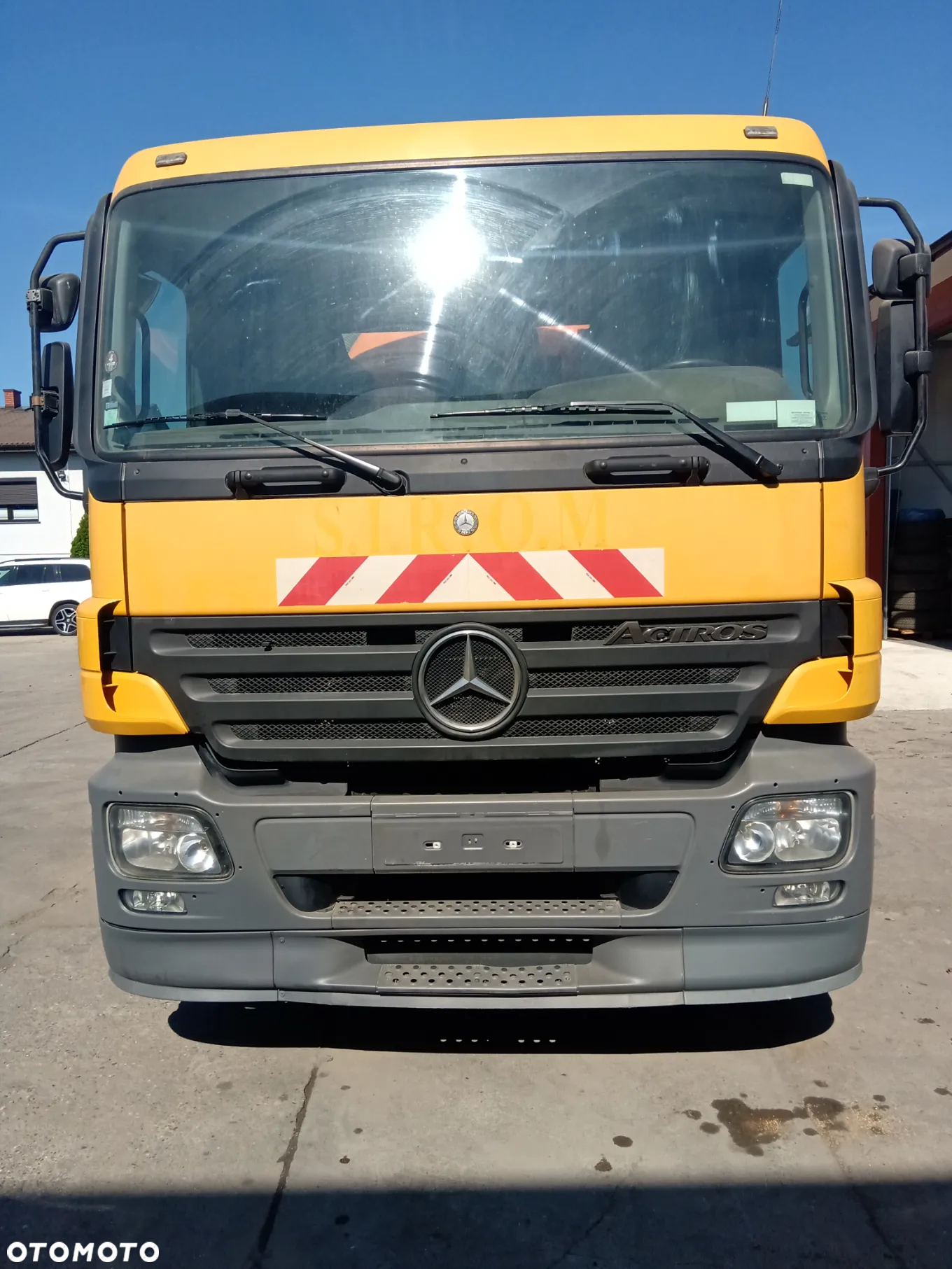 Mercedes-Benz Actros - 14