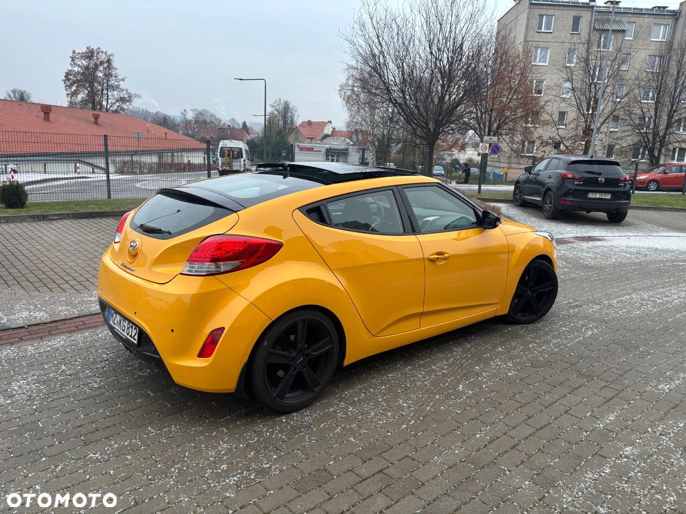 Hyundai Veloster 1.6 Premium - 15