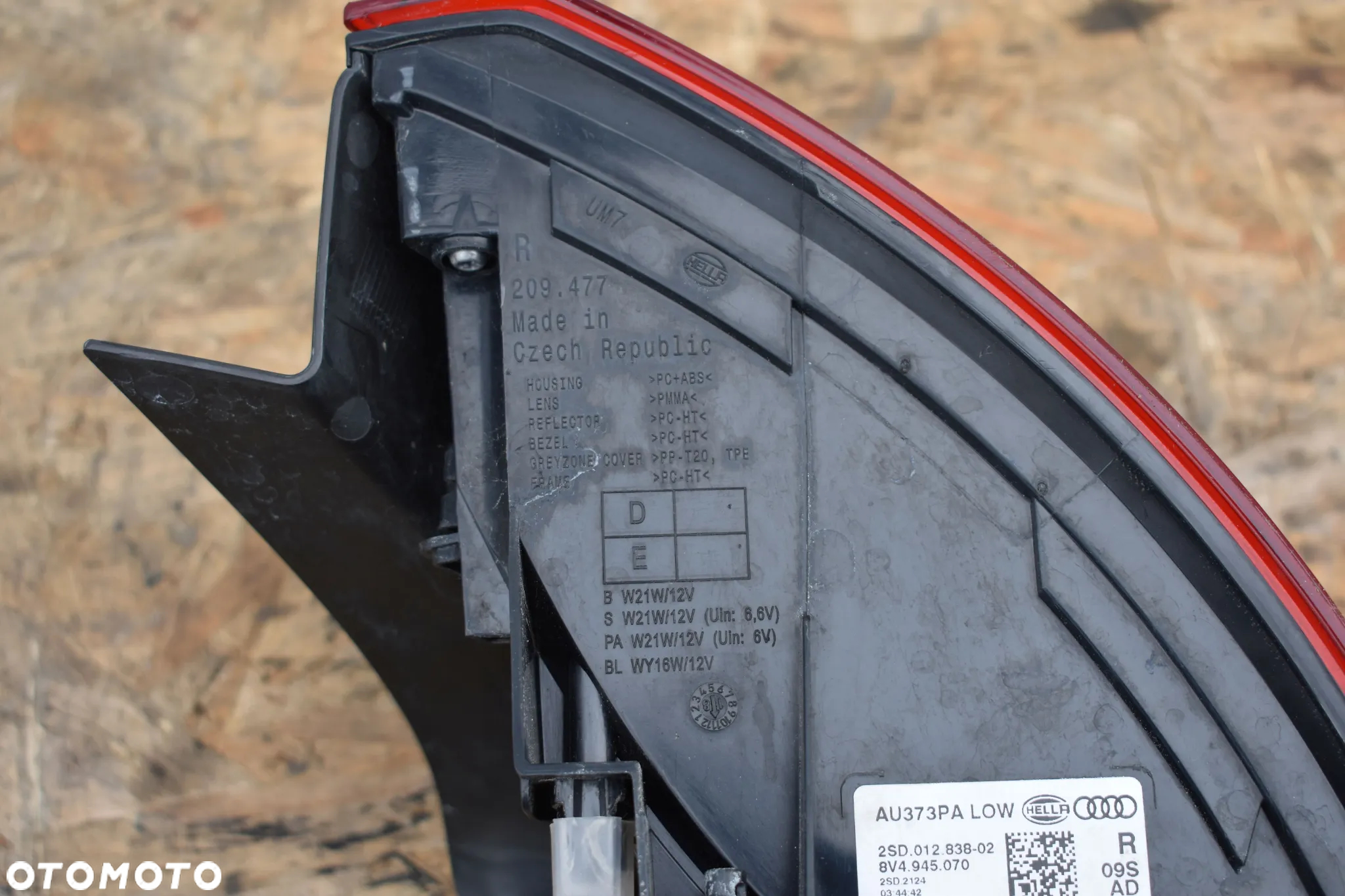 LAMPA TYŁ LEWA AUDI A3 8V4945070 - 4